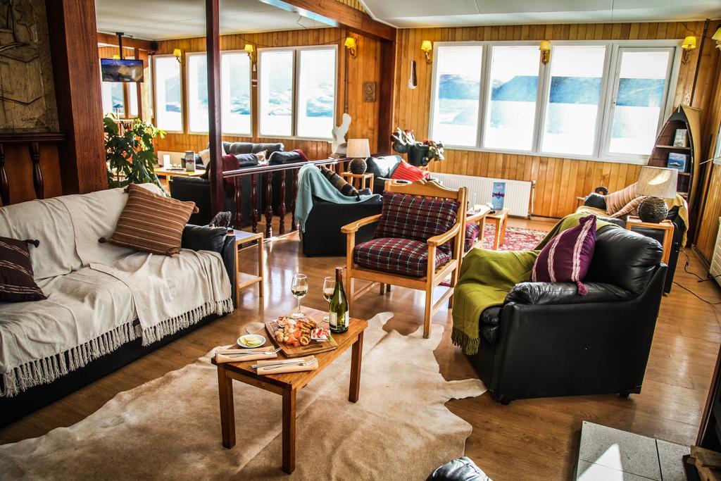 Hosteria Pehoe Torres del Paine National Park Eksteriør bilde
